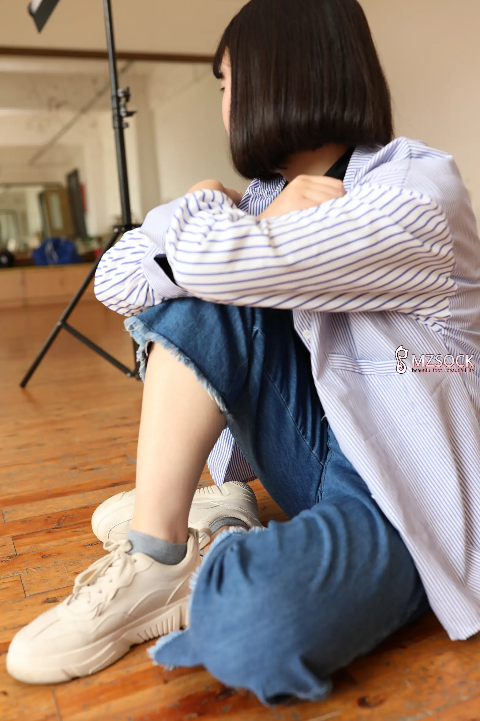 [爱美足] 爱美足 NO.001 肖弧#[74P]-18