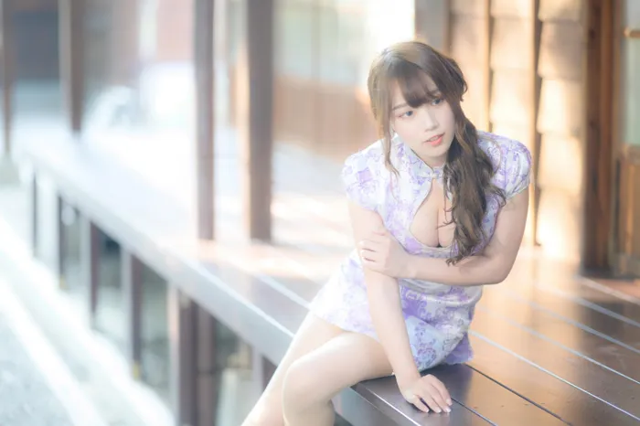 [爱美足] NO.040 Listening 旗袍絲襪高跟美腿外拍 街拍#[87P]-1