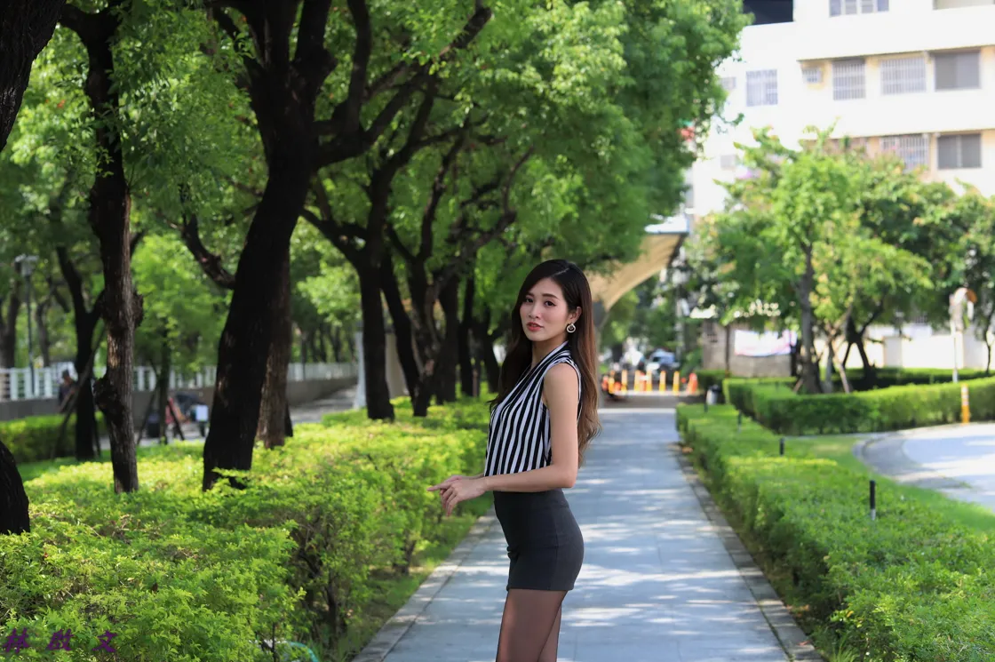 [爱美足] NO.137 张筠 OL黑丝高跟美腿 街拍#[47P]-32