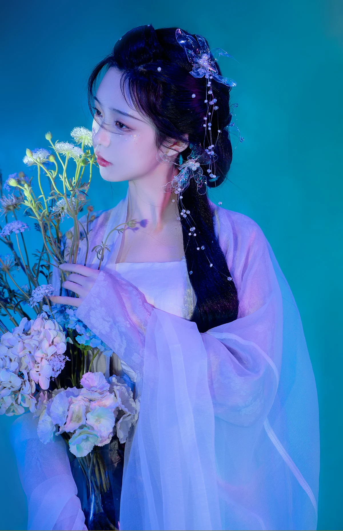 [艺图语] 2023.01.10 Vol.2885 – 她是那一抹蓝 怀里猫ovo#[23P]-23