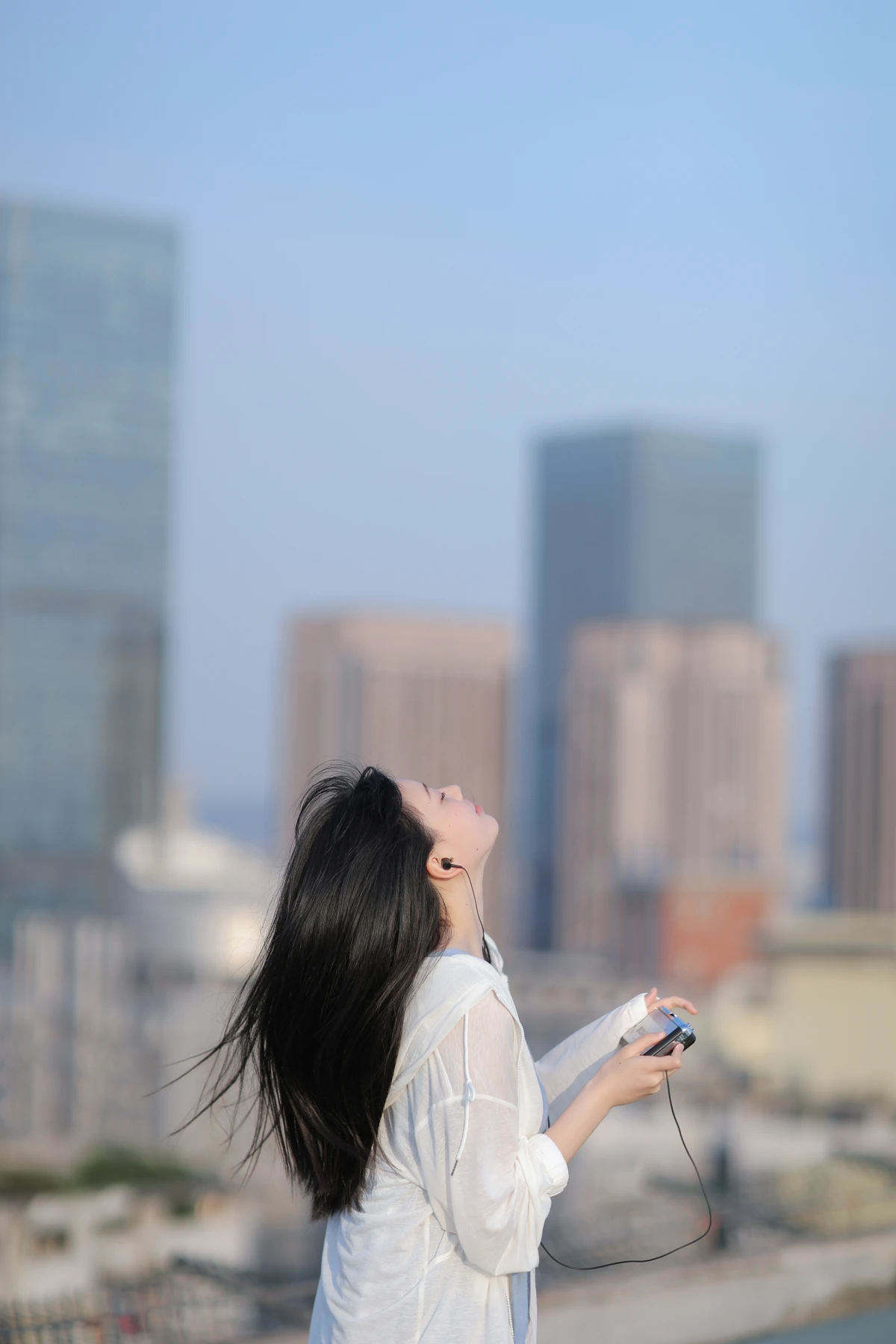 [艺图语] 2023.01.04 Vol.2838 – 与天空合影 秋阳邑禾#[21P]-14