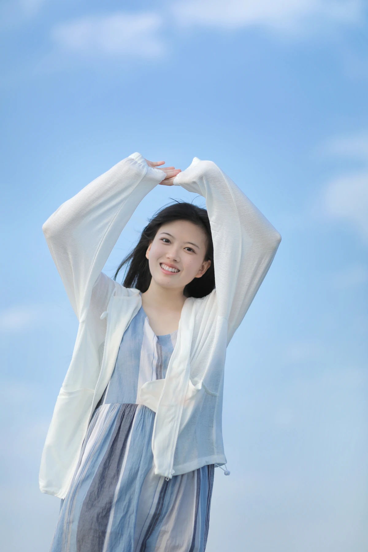 [艺图语] 2023.01.04 Vol.2838 – 与天空合影 秋阳邑禾#[21P]-16