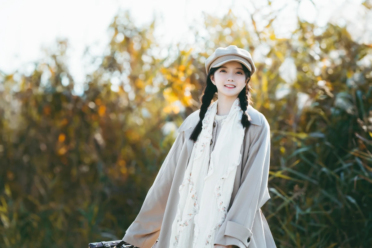 [YITUYU] 2022.12.21 Vol.2725 – Autumn is on the road zero zero#[34P]-1