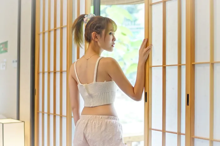 [爱美足] NO.223 涵涵 和室小短裤 街拍#[50P]-26