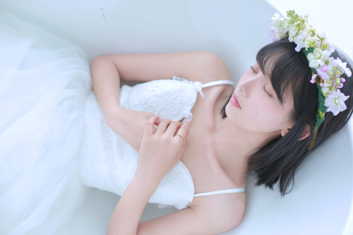 [艺图语] 2023.01.10 Vol.2880 – 花的嫁纱 猫梓子#[22P]-11