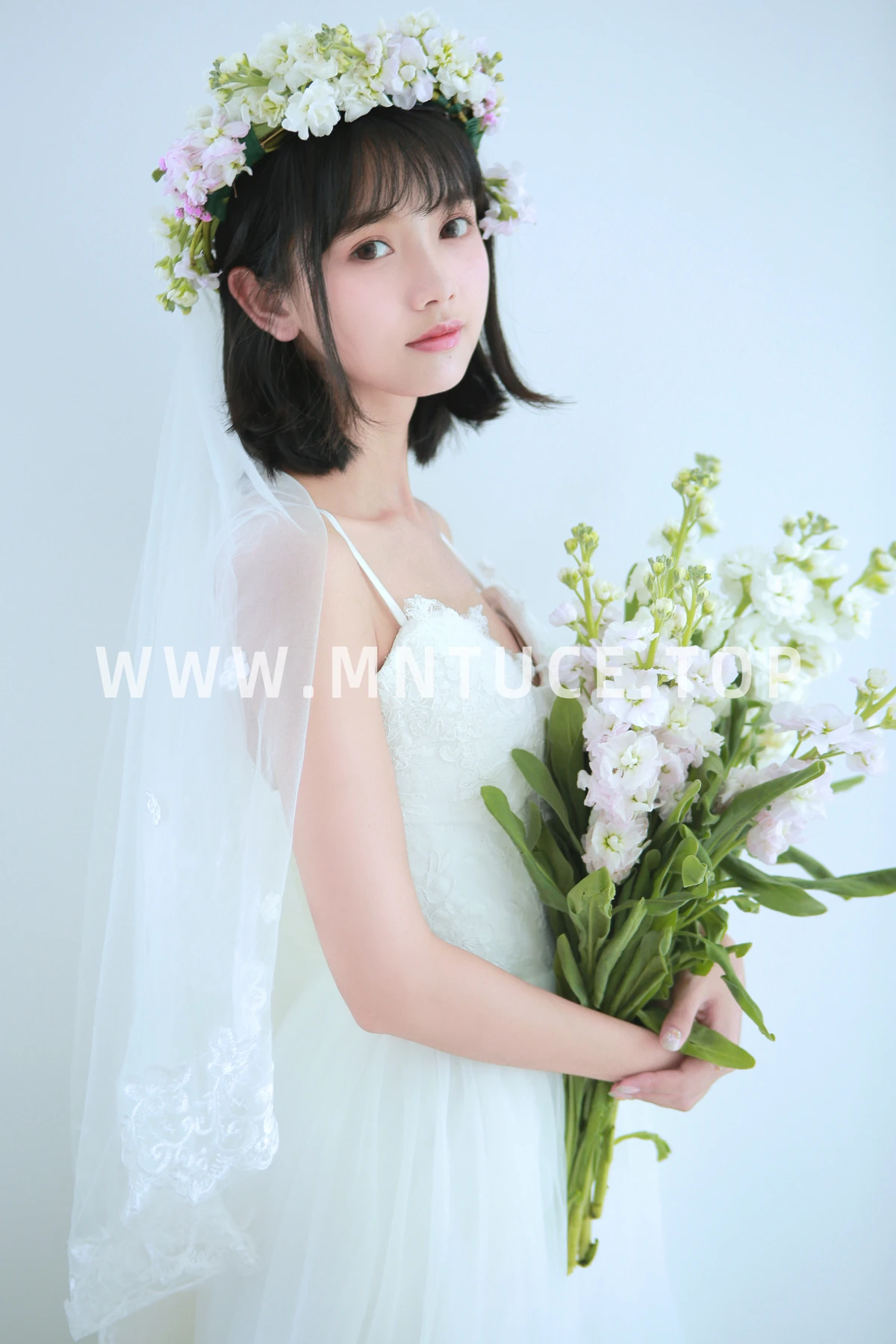 [艺图语] 2023.01.10 Vol.2880 – 花的嫁纱 猫梓子#[22P]-21