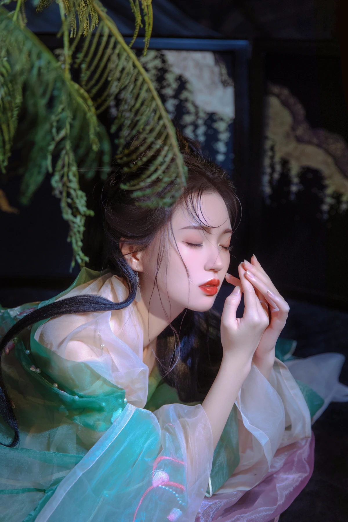 [YITUYU] 2023.03.09 Vol.3035 The garden is green Fat Qi#[31P]-5