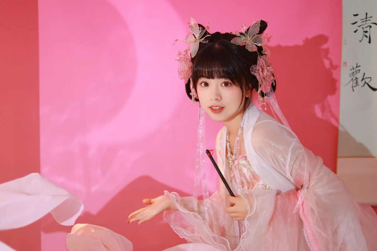 [艺图语] 2023.05.20 Vol.3052 – 小花仙 一只暖暖#[34P]-28
