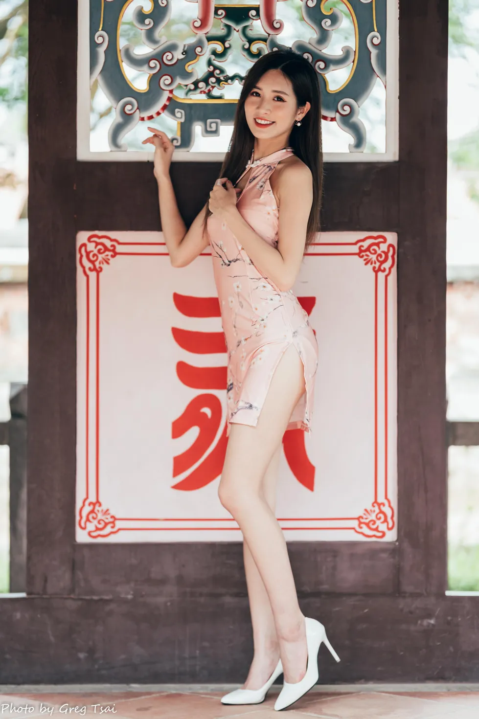 [爱美足] NO.138 张筠 粉色短旗袍丝袜高跟美腿 街拍#[36P]-26
