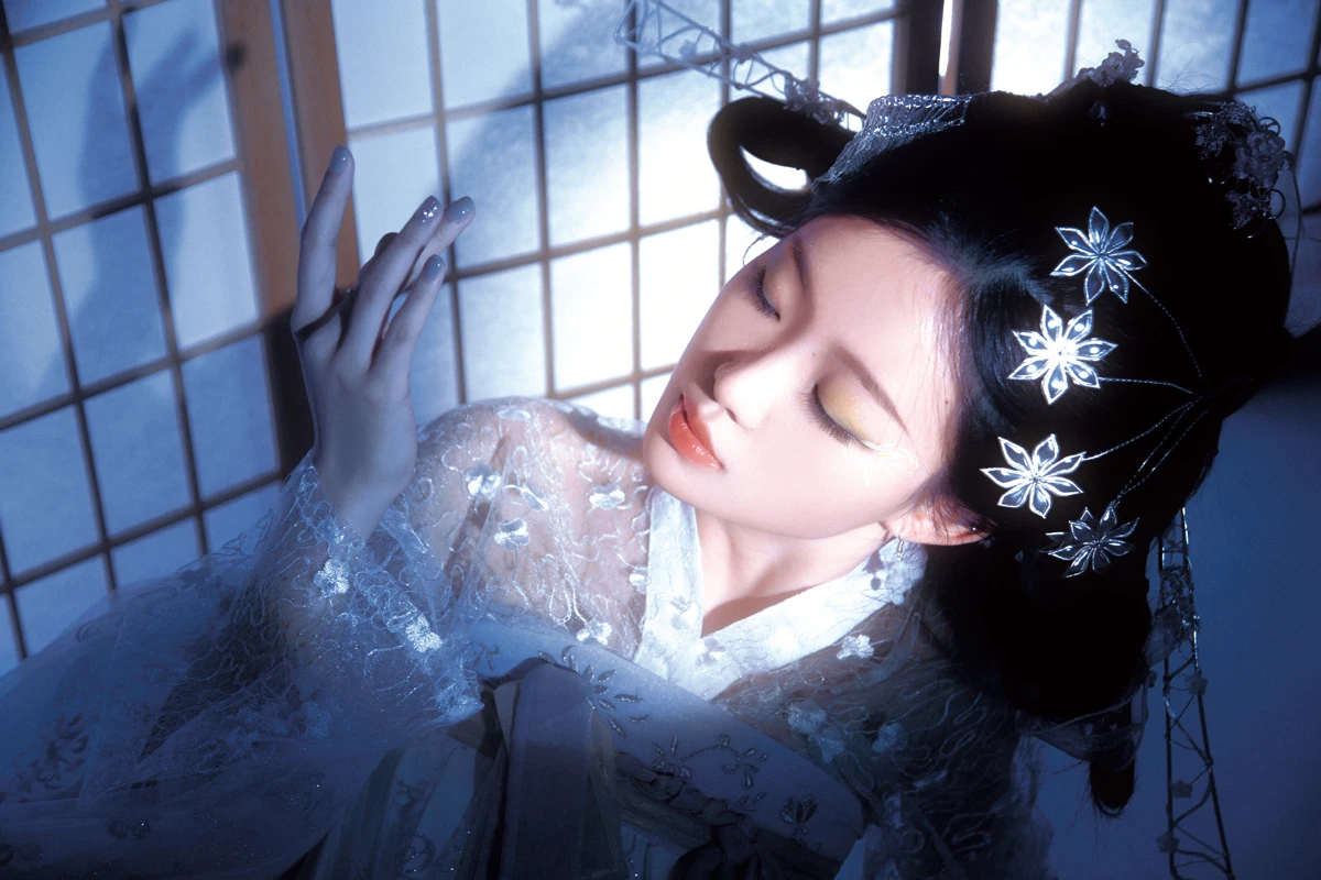 [艺图语] 2022.12.28 Vol.2782 – 银睿姬 鹭岛不下雨#[35P]-35