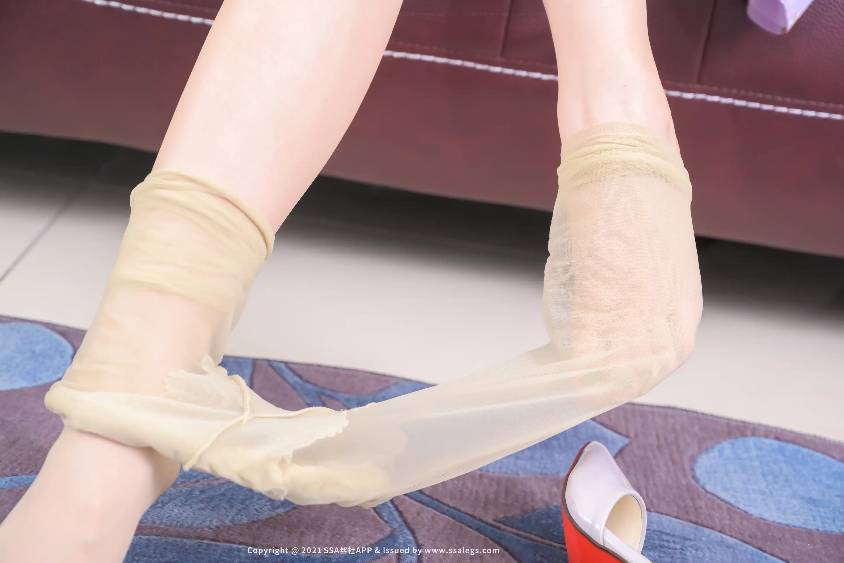 [爱美足] NO.667 腿模小鹿的肉丝袜美足(下) 丝社#[128P]-2
