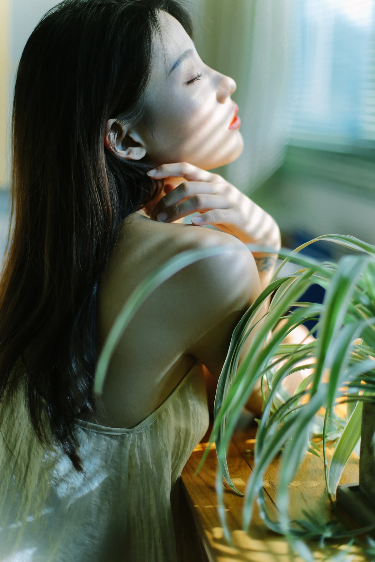 [艺图语] 2022.12.16 Vol.2691 – 光与影 吾蕊#[38P]-12