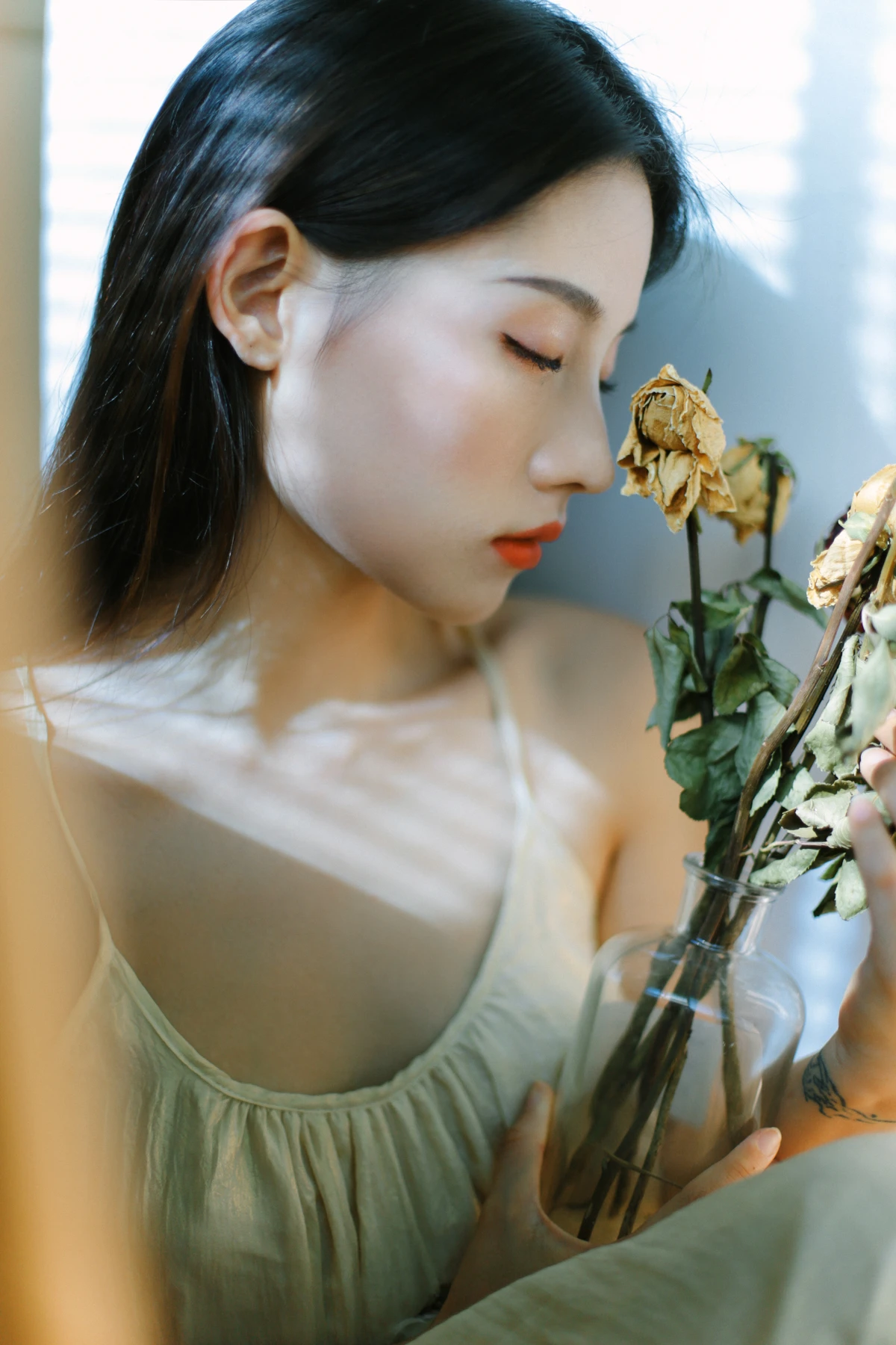 [艺图语] 2022.12.16 Vol.2691 – 光与影 吾蕊#[38P]-29