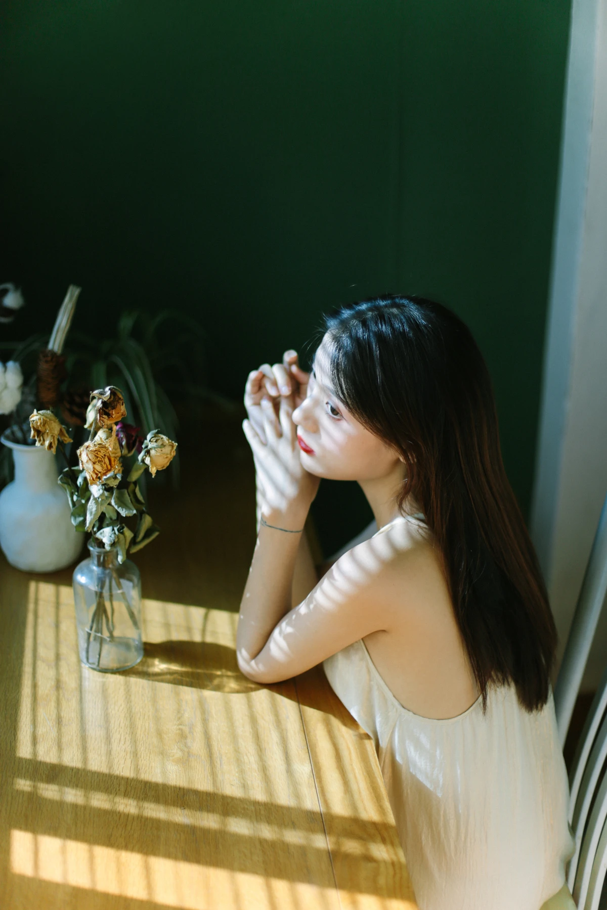 [艺图语] 2022.12.16 Vol.2691 – 光与影 吾蕊#[38P]-2