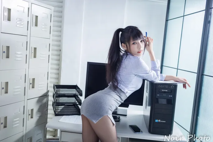 [爱美足] NO.072  依霜 OL黑丝 高跟美腿外拍 街拍#[37P]-14