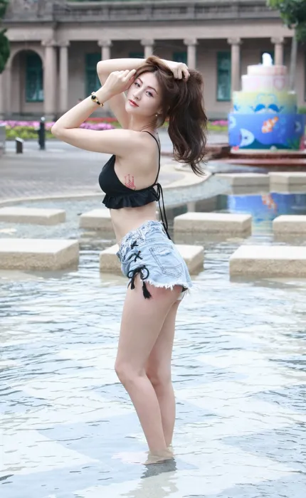[爱美足] NO.087 Lola 露肚牛仔短褲 高跟美腿外拍 街拍#[106P]-13