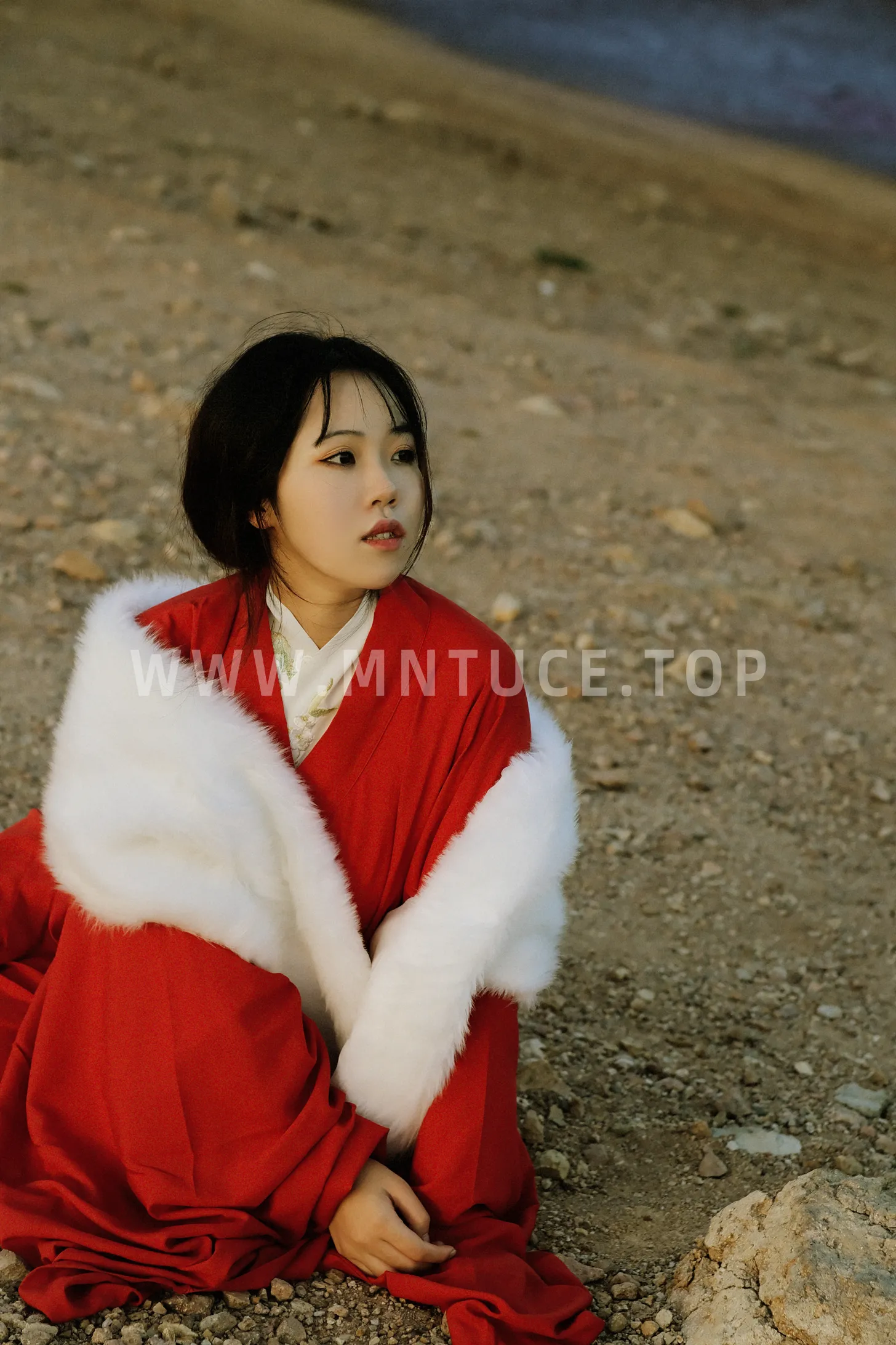 [艺图语] 2022.12.04 Vol.2598 – 忘川 会下雪的小仙女#[25P]-17