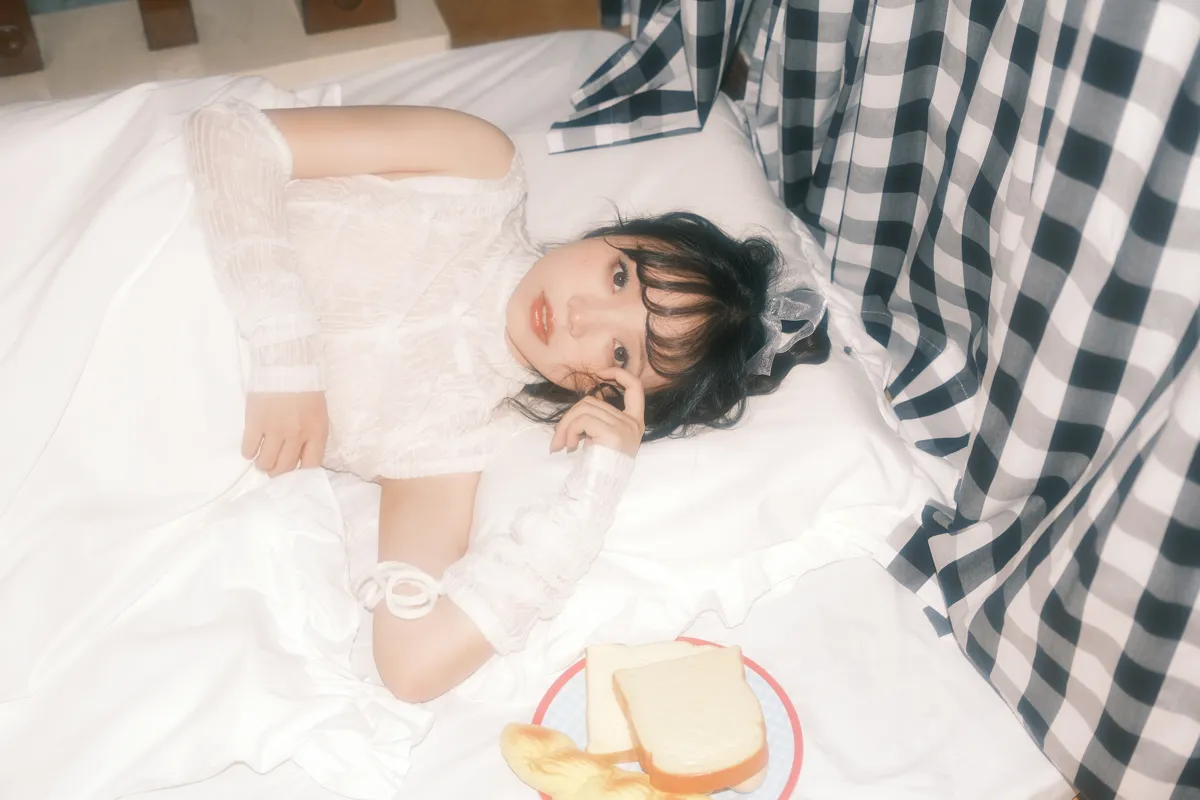 [艺图语] 2022.12.13 Vol.2672 – 心が動く100% 贝贝bu睡觉#[25P]-7