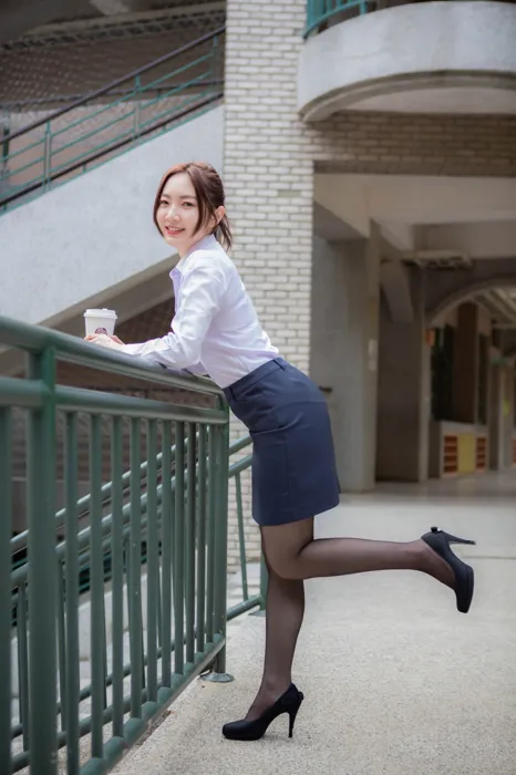 [爱美足] NO.164 林华 OL制服 高跟美腿外 街拍#[42P]-31