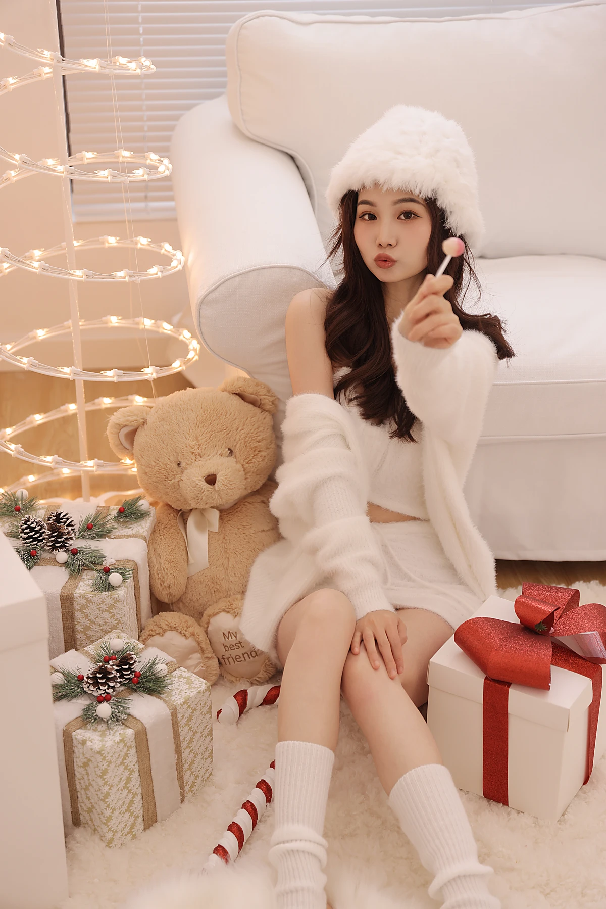 [艺图语] 2022.12.25 Vol.2755 – 圣诞 Juuuudy兒#[23P]-16