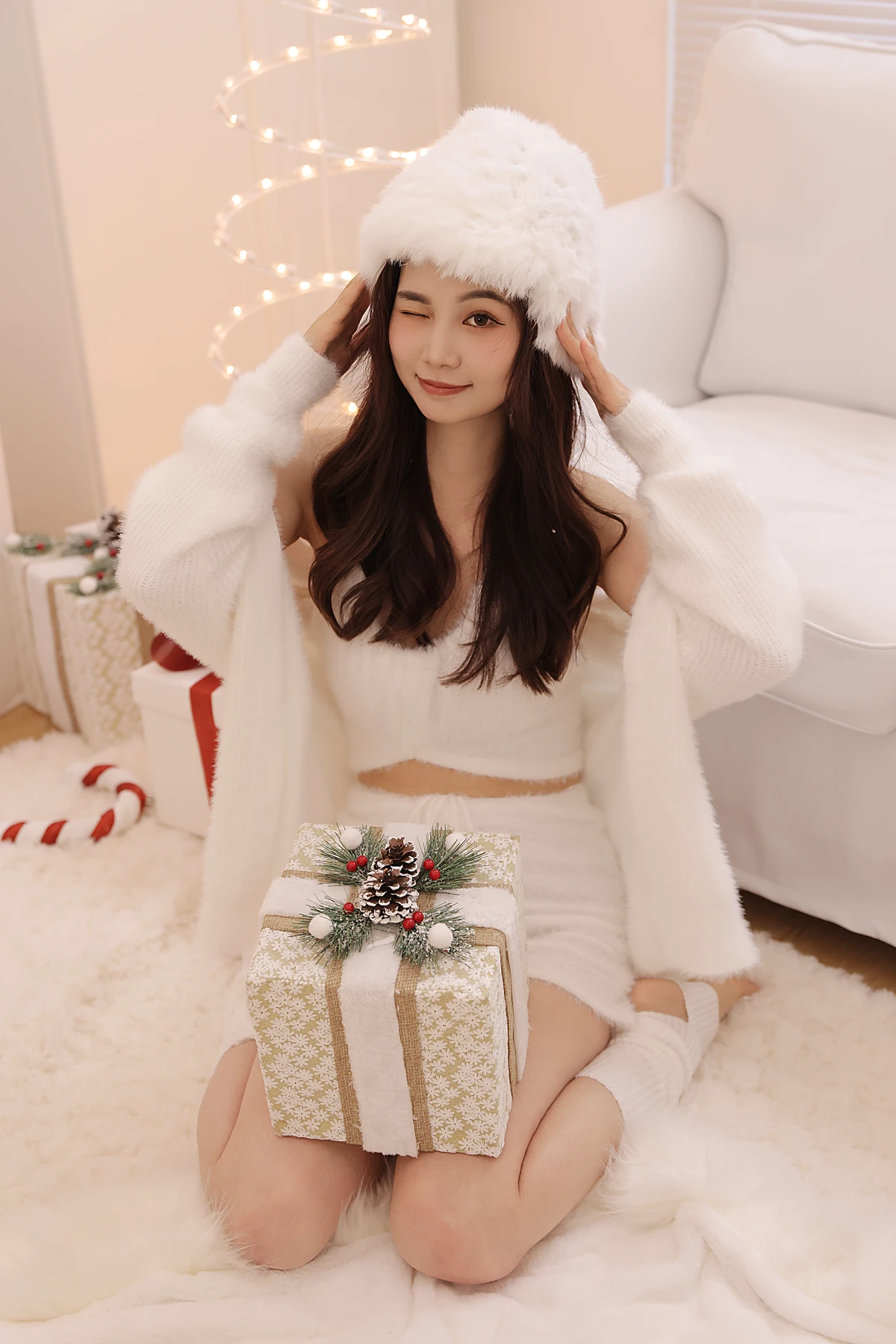 [艺图语] 2022.12.25 Vol.2755 – 圣诞 Juuuudy兒#[23P]-21