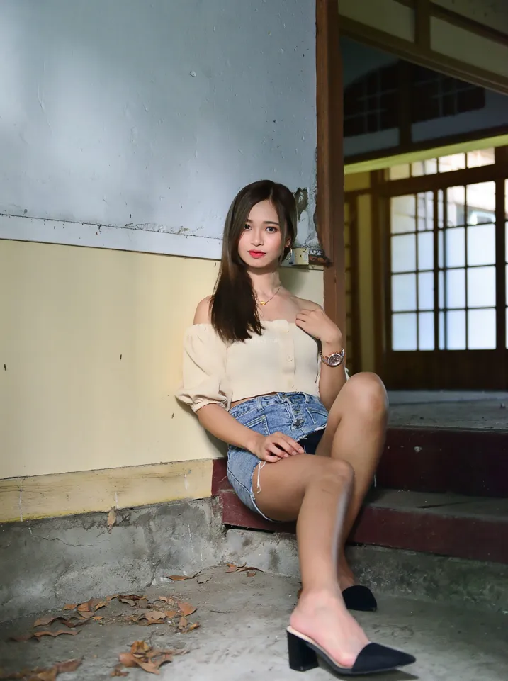 [爱美足] NO.203 许筱真 牛仔短裙高跟美腿 街拍#[73P]-25