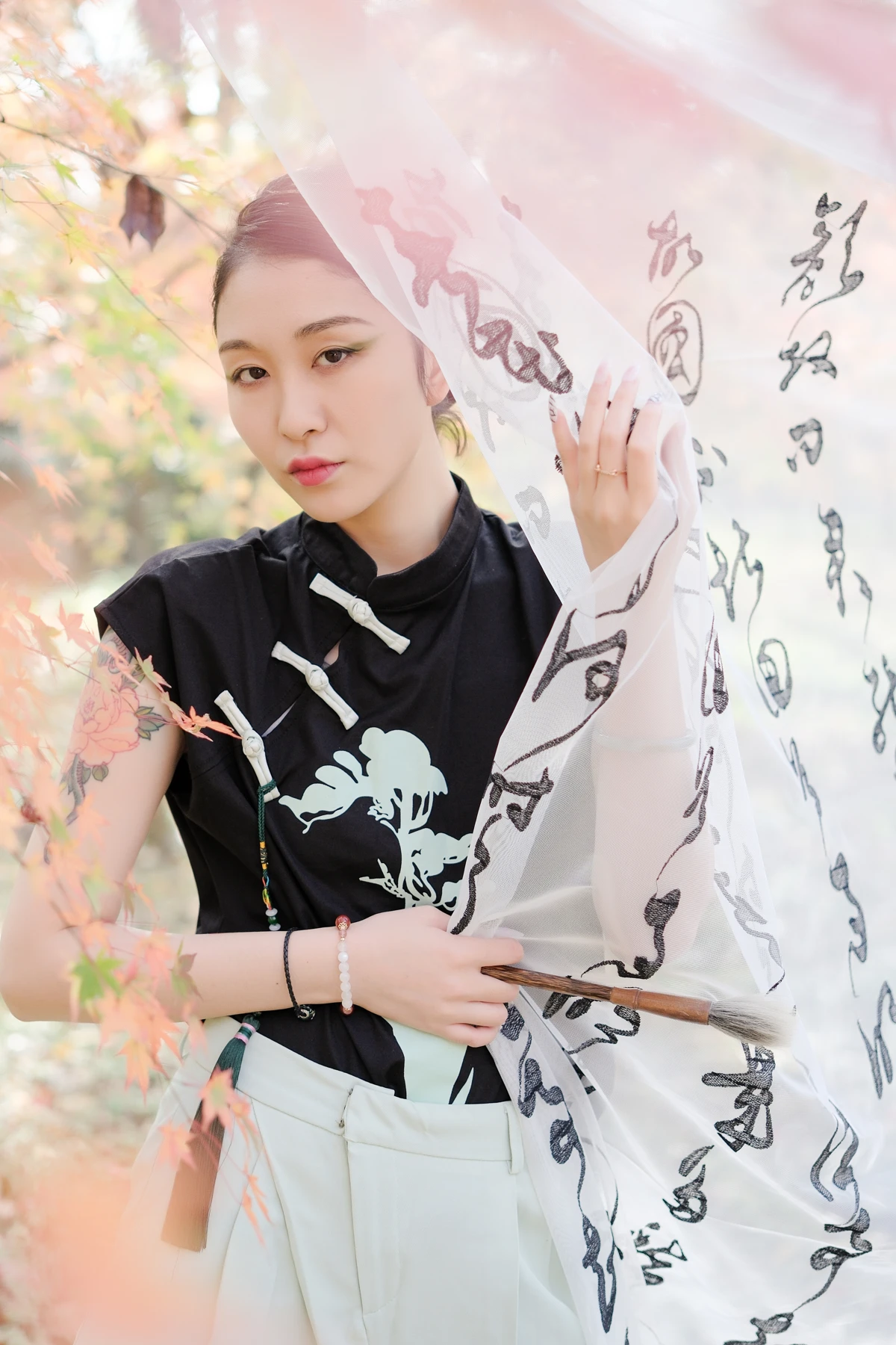 [艺图语] 2022.12.20 Vol.2720 – 一半山林 曹萌#[24P]-10
