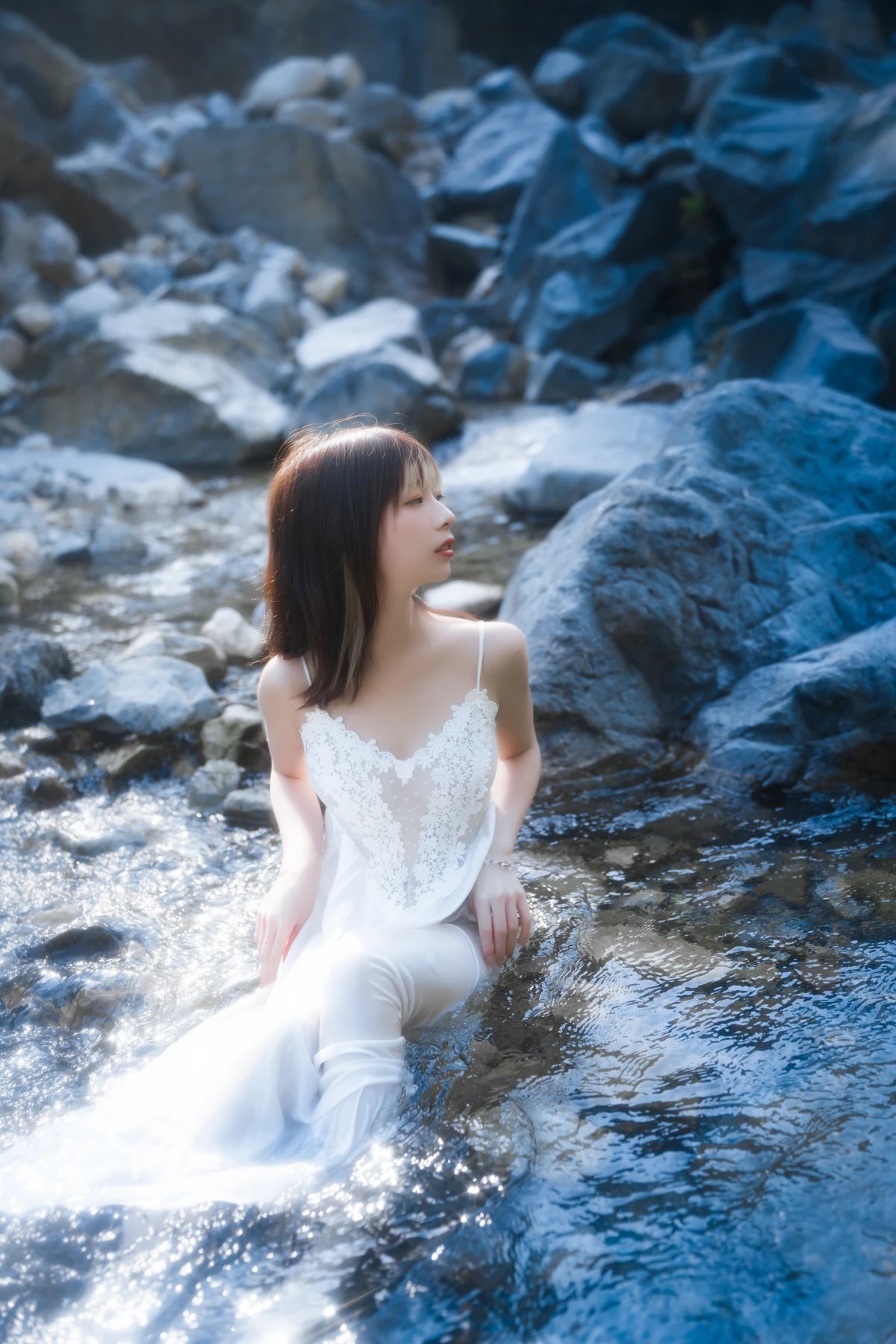 [艺图语] 2023.03.10 Vol.3041 静花照水 清青琴玖#[38P]-25