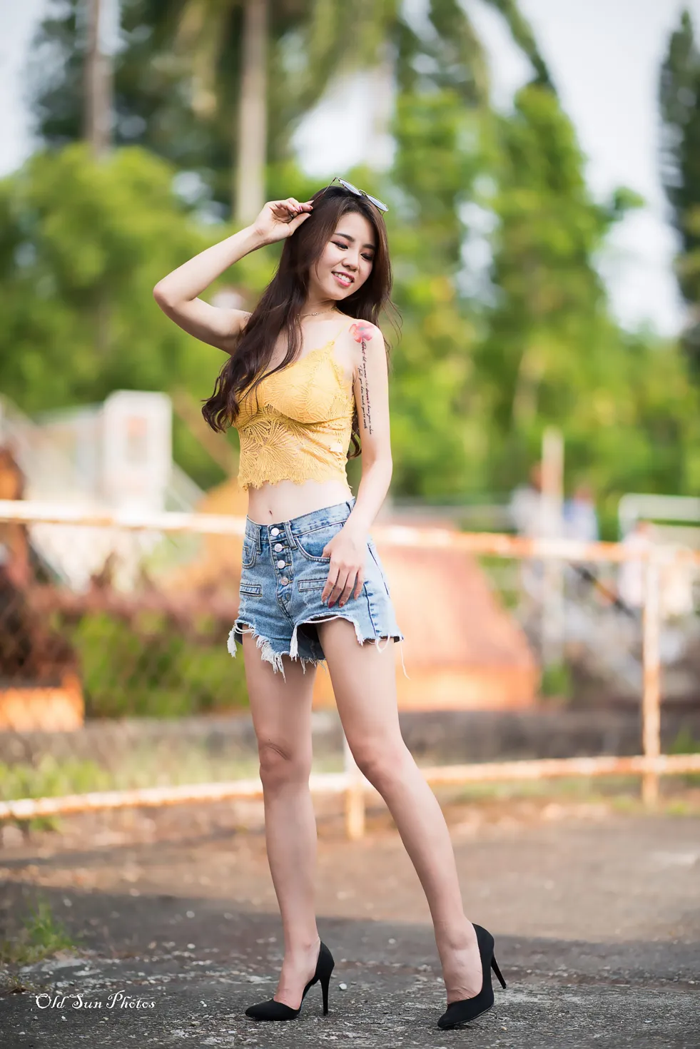 [爱美足] NO.192 Debby Chiu 露肚牛仔短裤高跟美腿 街拍#[53P]-7