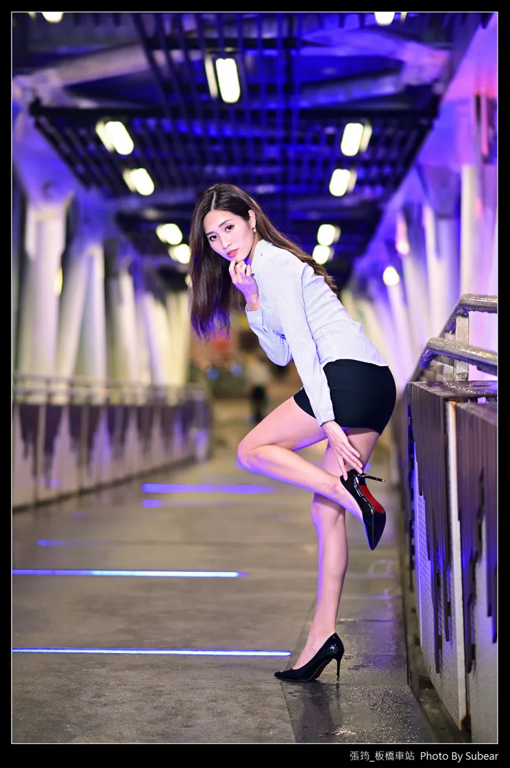 [爱美足] NO.153 张筠 OL高跟美腿 街拍#[45P]-17