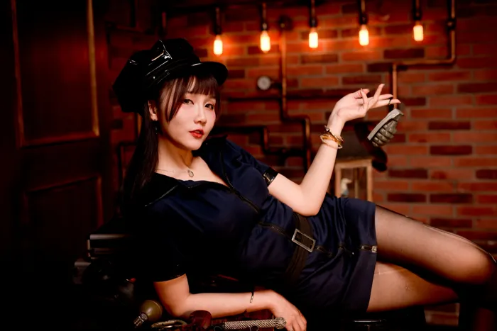 [爱美足] NO.116 乔乔儿 黑丝制服 街拍#[52P]-17