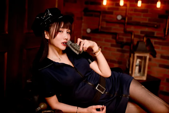 [爱美足] NO.116 乔乔儿 黑丝制服 街拍#[52P]-8