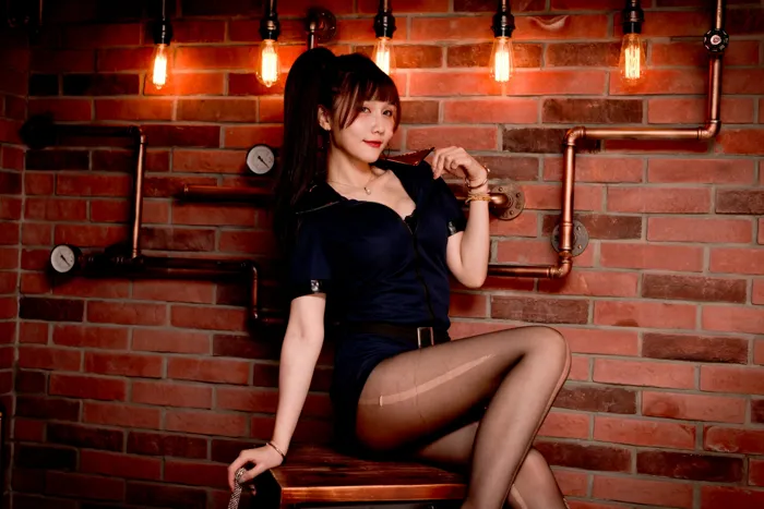 [爱美足] NO.116 乔乔儿 黑丝制服 街拍#[52P]-12