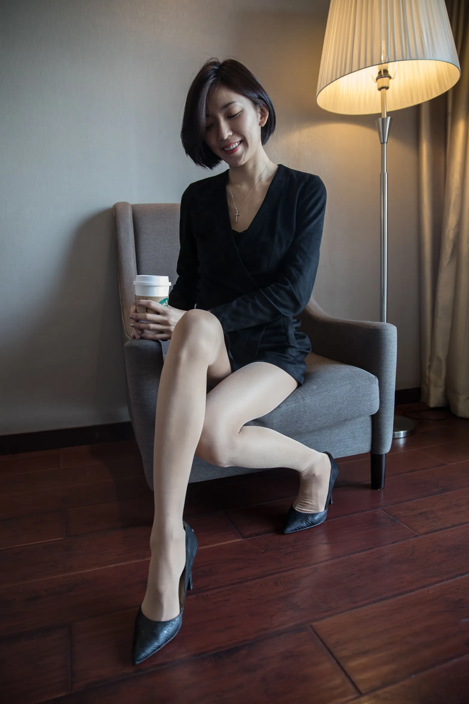 [爱美足] NO.120 酒店骨感美女肉丝高跟 街拍#[88P]-4