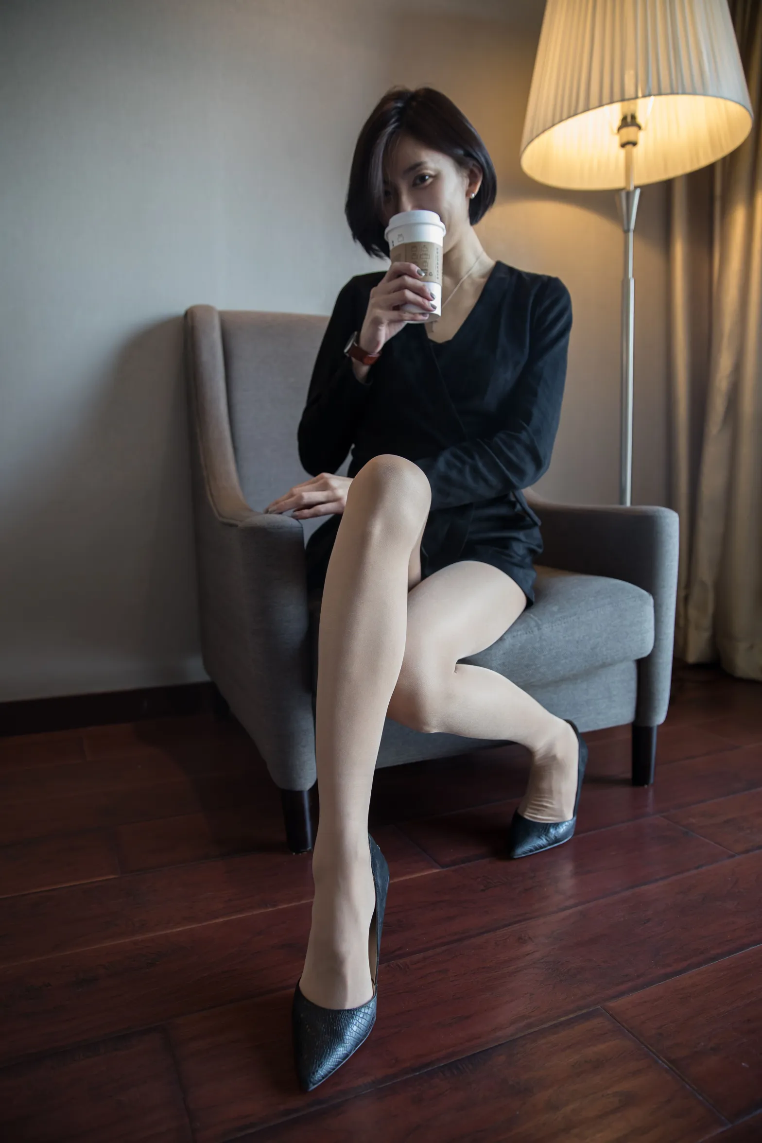 [爱美足] NO.120 酒店骨感美女肉丝高跟 街拍#[88P]-5