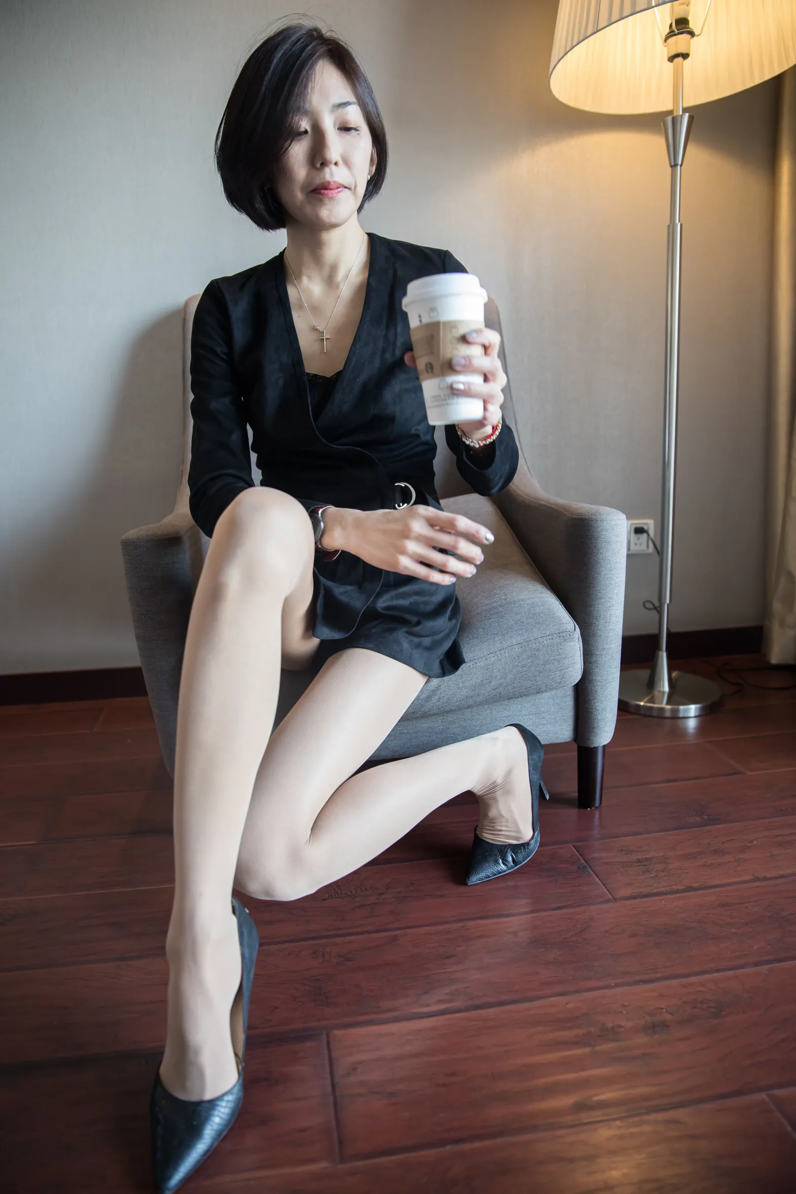 [爱美足] NO.120 酒店骨感美女肉丝高跟 街拍#[88P]-29