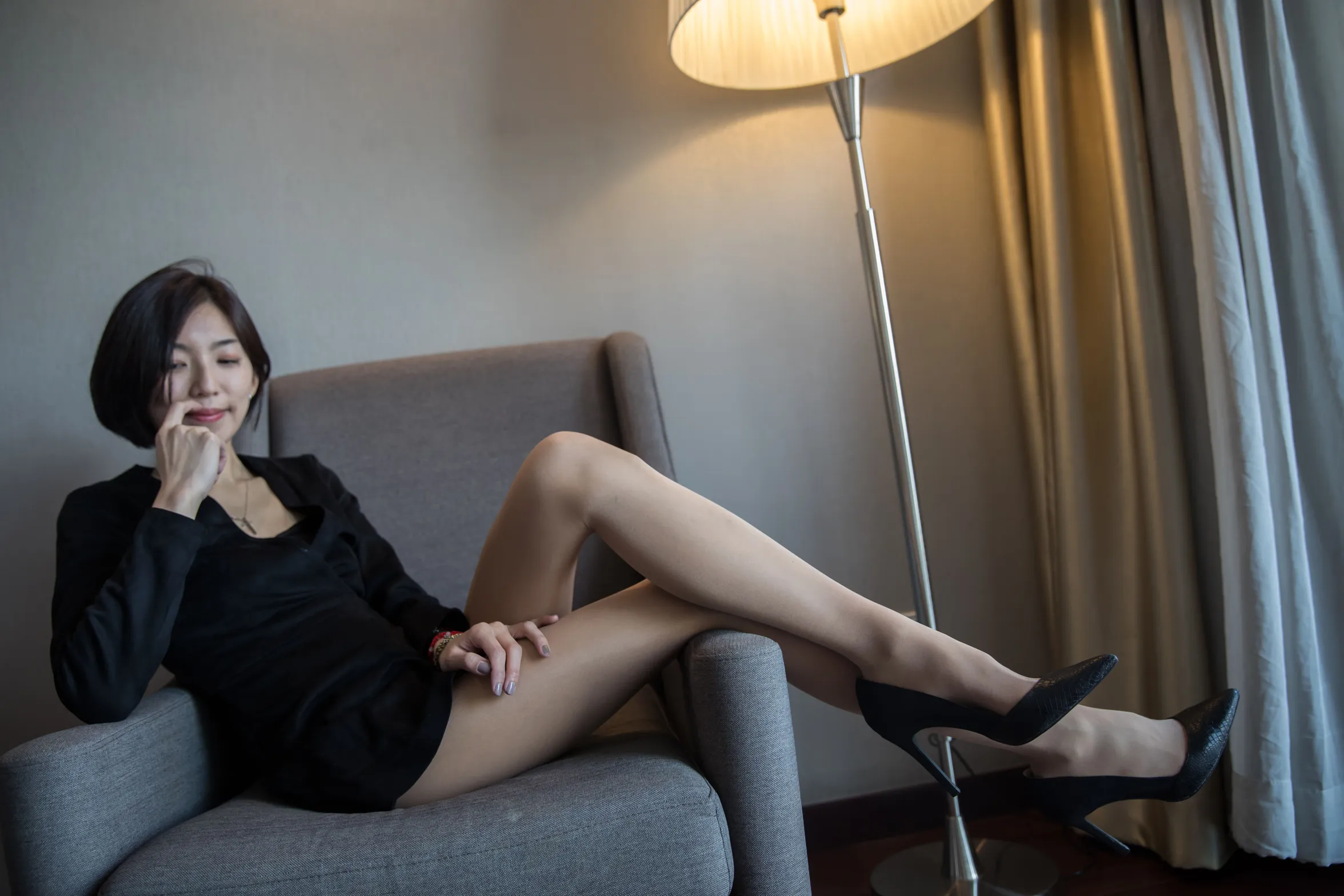 [爱美足] NO.120 酒店骨感美女肉丝高跟 街拍#[88P]-6