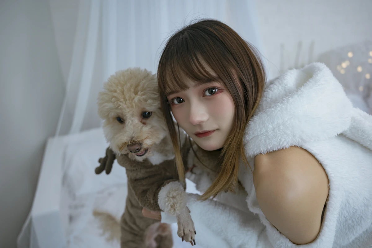 [艺图语] 2022.12.17 Vol.2702 – 温馨少女与宠物们 兔子Zzz不吃胡萝卜#[24P]-9