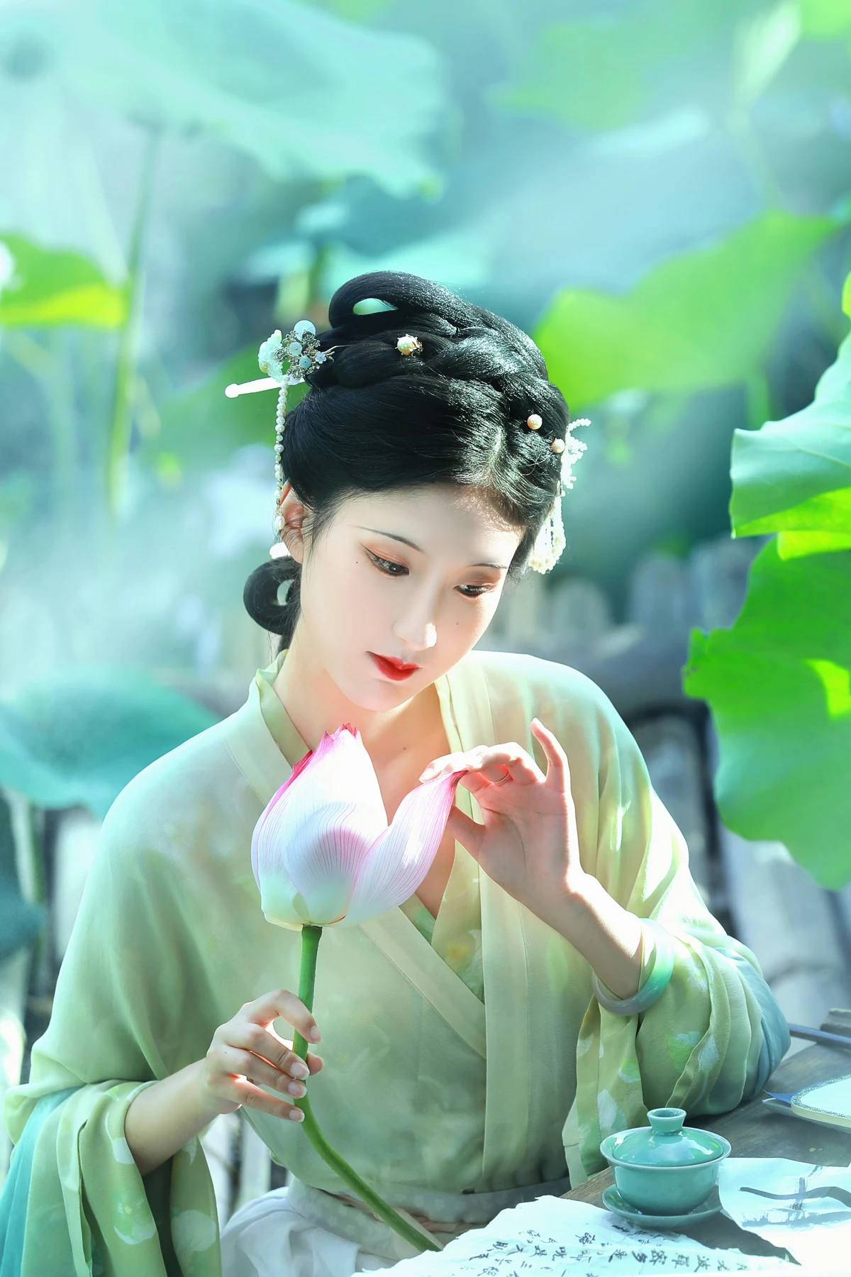 [艺图语] 2023.01.12 Vol.2900 她清冷得好像一首宋词 荷里寒#[23P]-6