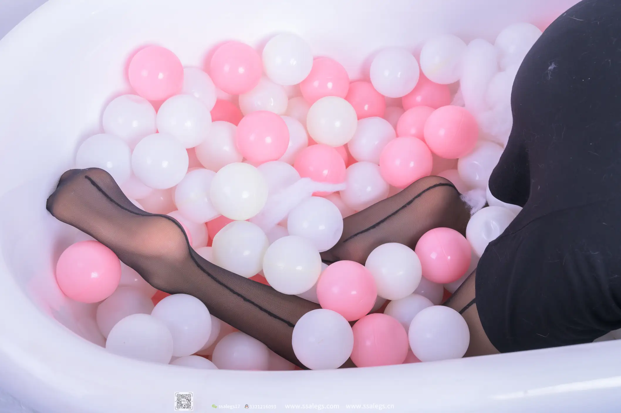 [爱美足] NO.513 素素 黑丝袜写真（下) 丝社#[126P]-13