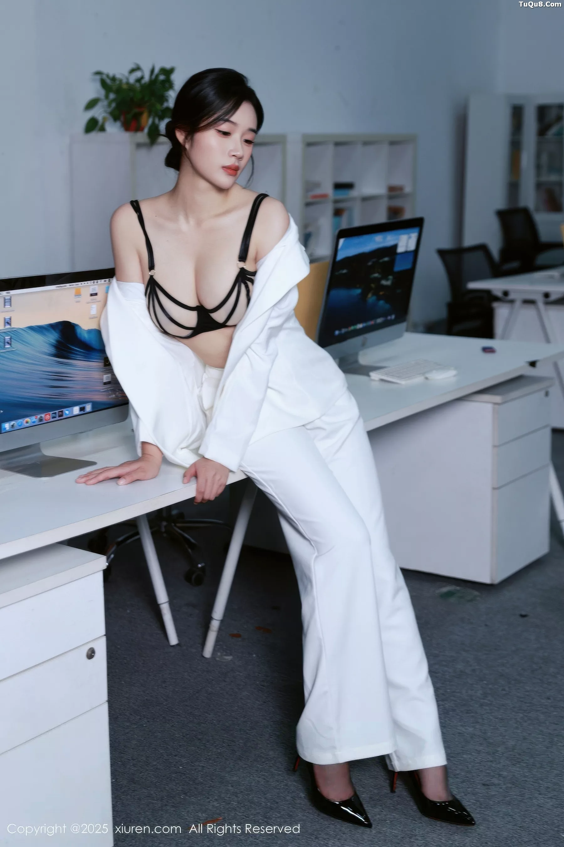 [秀人网] 2025.10.24 No.10908 南乔#[72P]-15