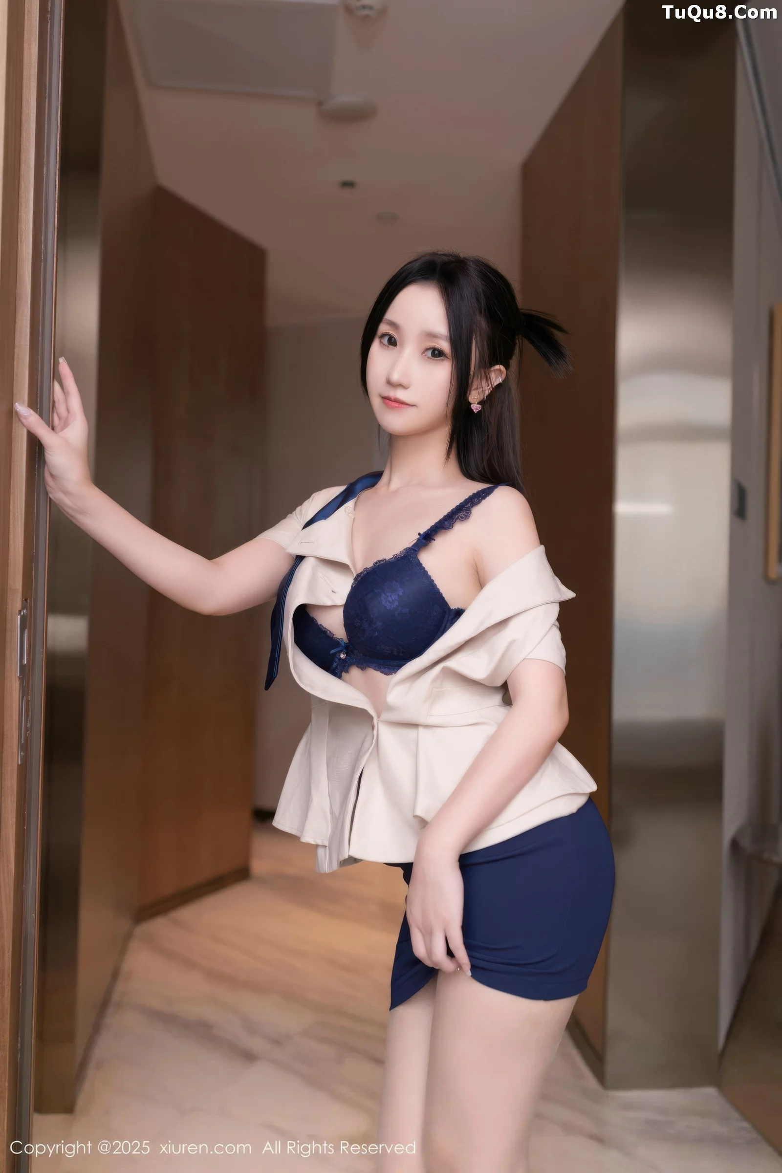 [秀人网] 2025.08.27 No.10697 杏子#[83P]-27