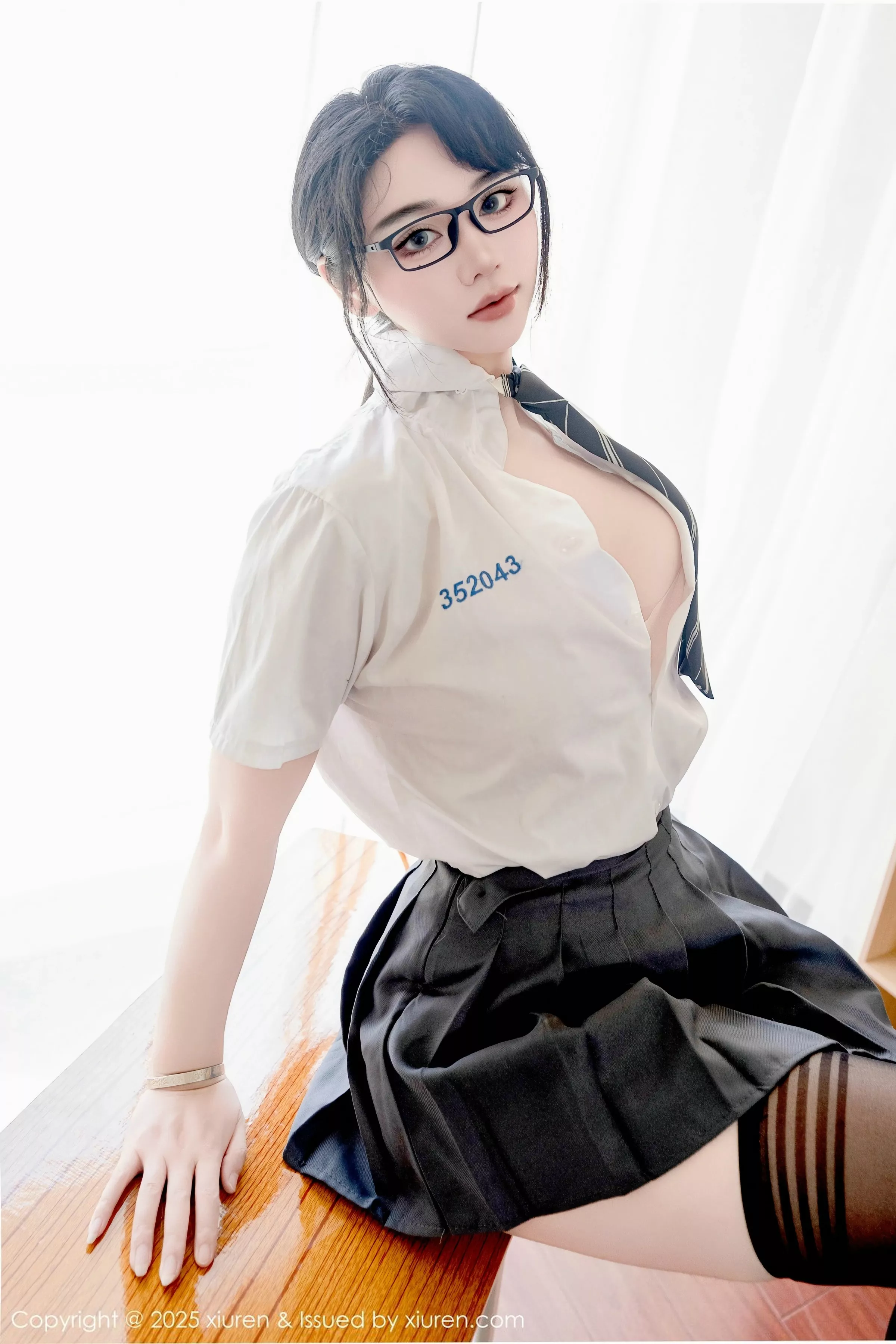 [秀人网] 2025.07.10 No.10530 汐汐爱吃草莓#[85P]-17