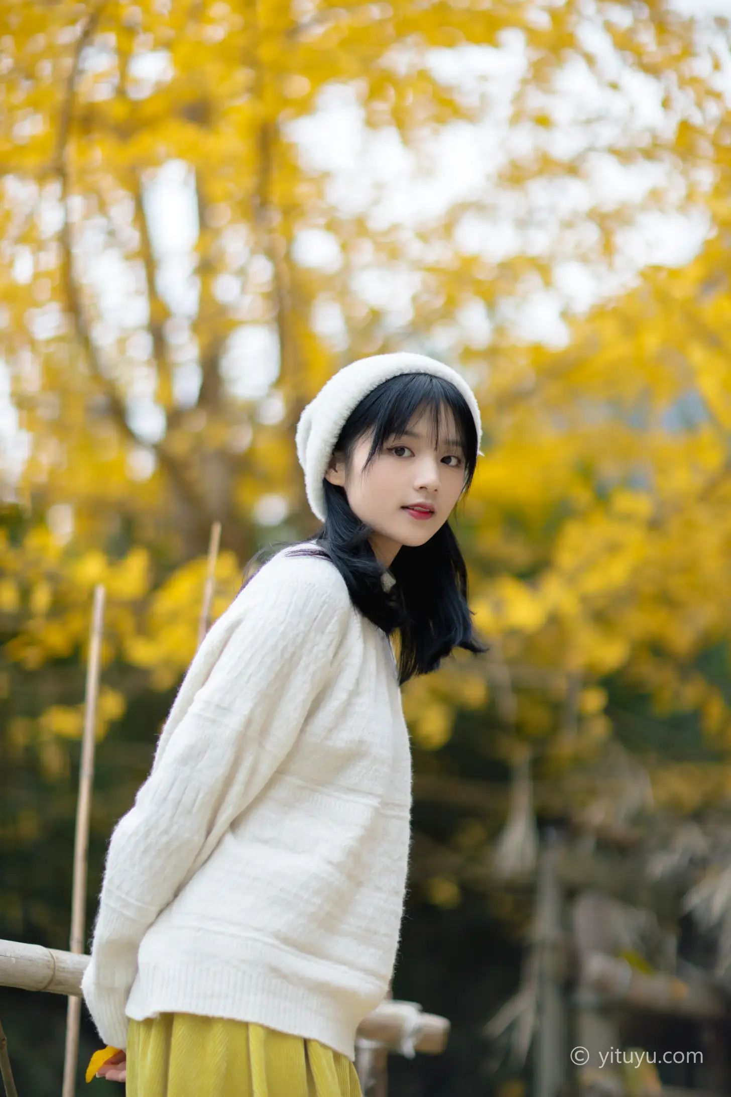 [艺图语] 2021.08.14 Vol.131 – 银杏之恋 雨文#[39P]-13