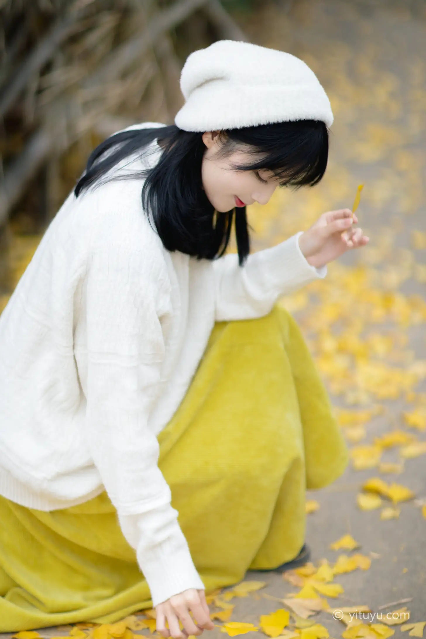 [艺图语] 2021.08.14 Vol.131 – 银杏之恋 雨文#[39P]-25