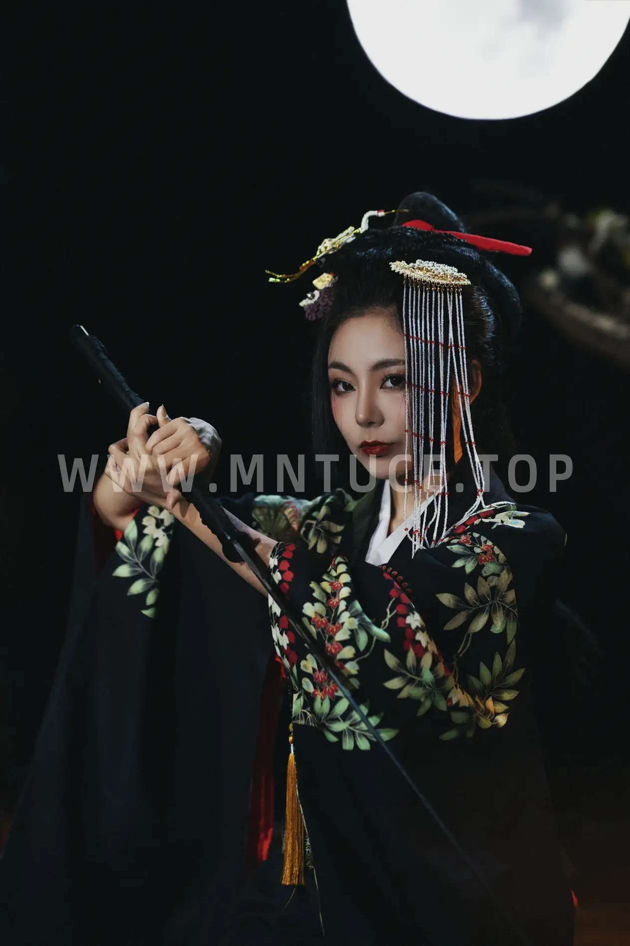 [艺图语] 2022.09.20 Vol.2000 – 月下暗杀 空灵#[46P]-36