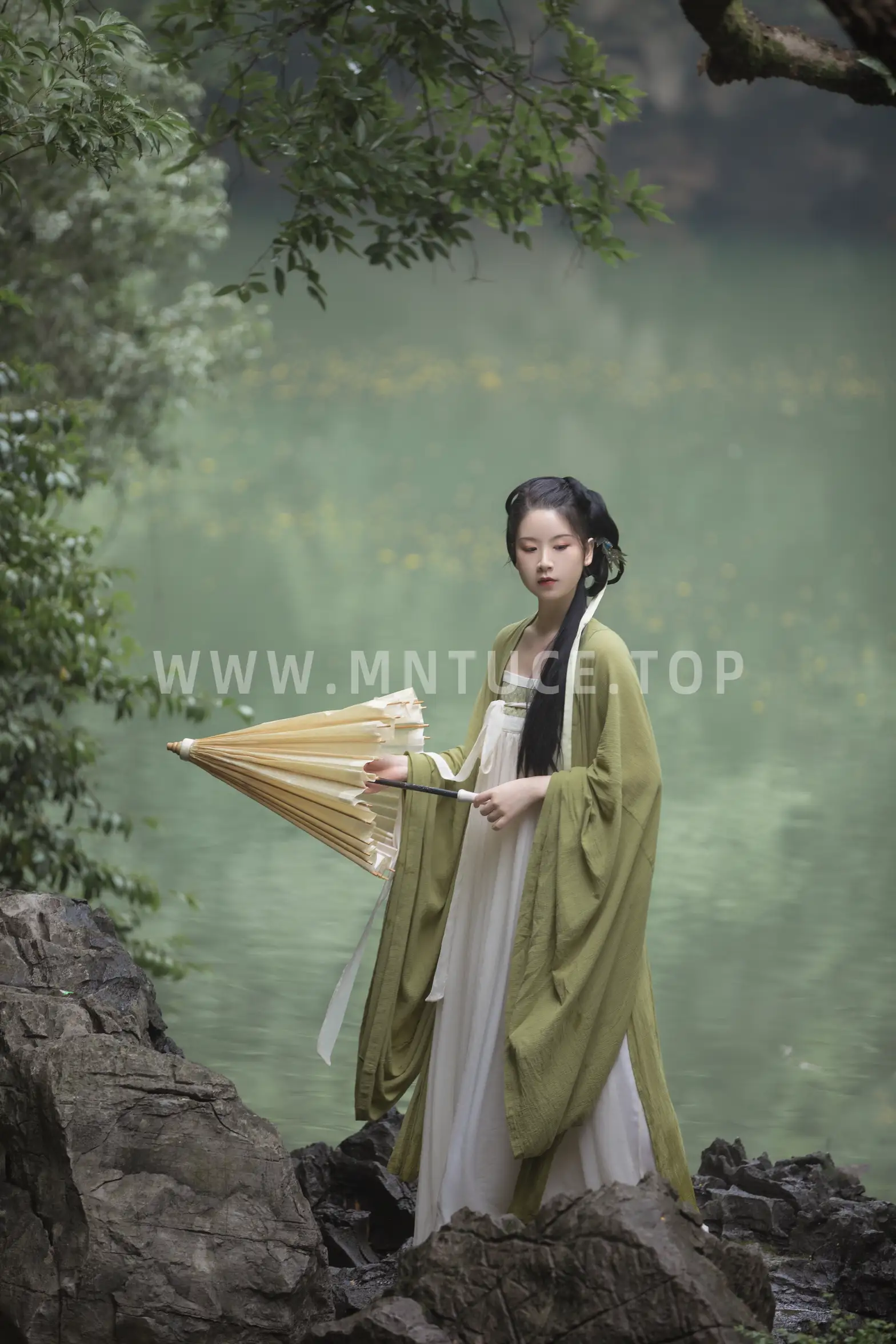 [艺图语] 2022.09.02 Vol.1848 – 丹青客 璐阿璐#[36P]-36