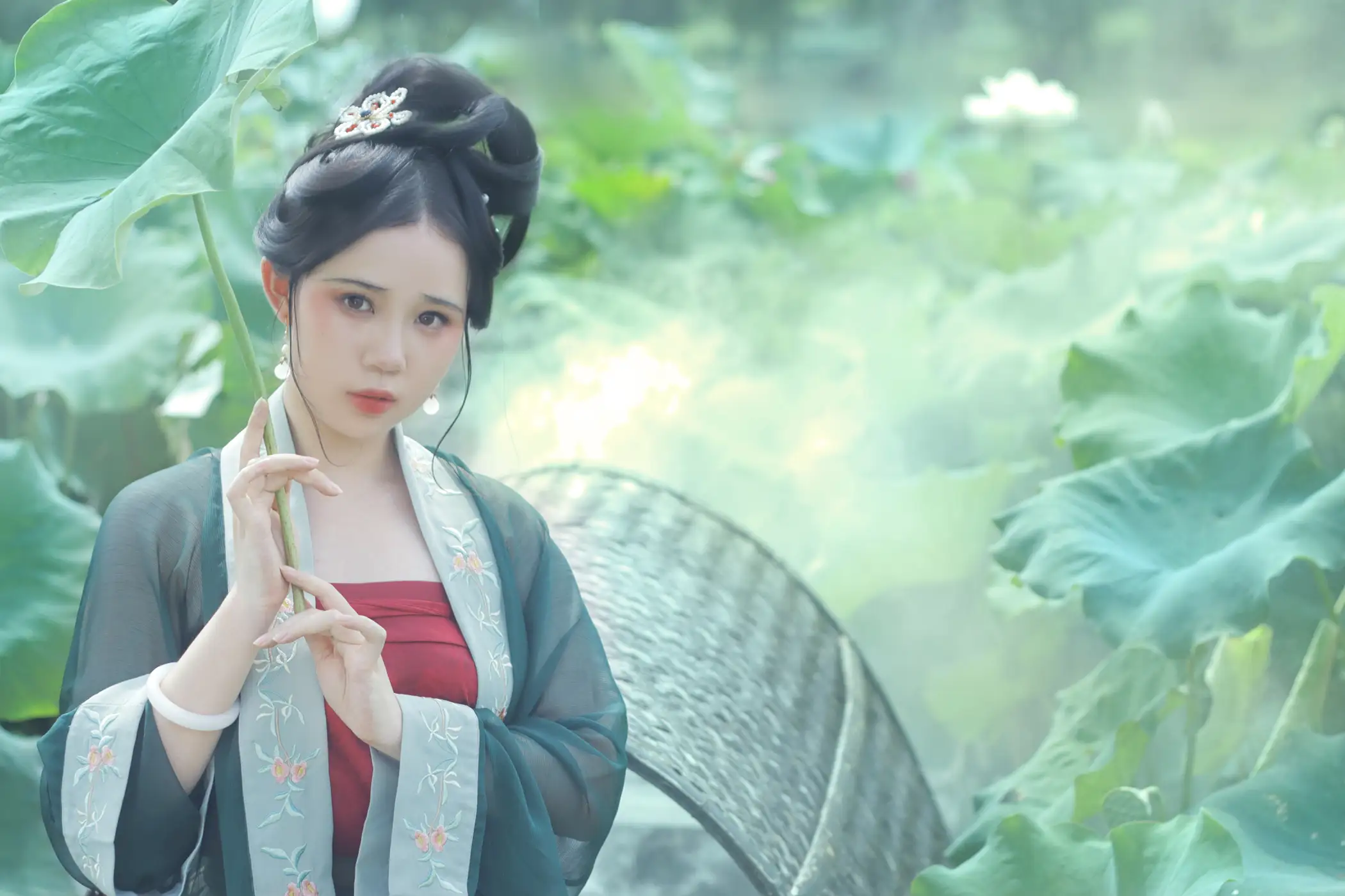 [艺图语] 2022.08.21 Vol.1752 – 采莲曲 一只高高#[27P]-13