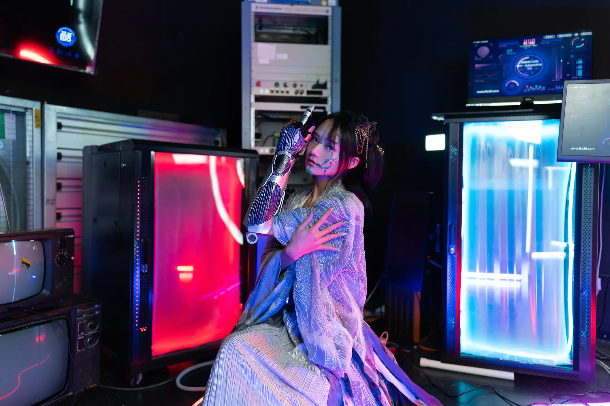 [艺图语] 2022.06.11 Vol.1149 – 未来姬器 兔子Zzz不吃胡萝卜#[43P]-13