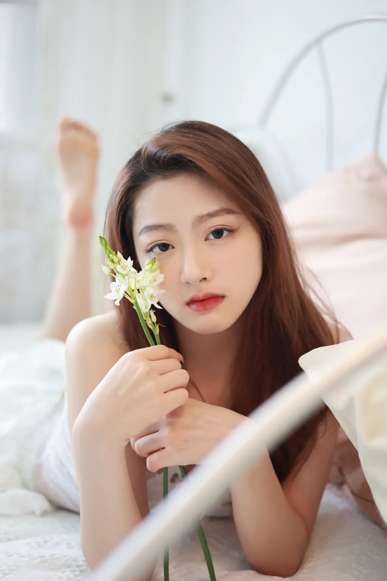 [艺图语] 2022.07.01 Vol.1347 – 瞬间的温柔 持枪萝莉#[27P]-11